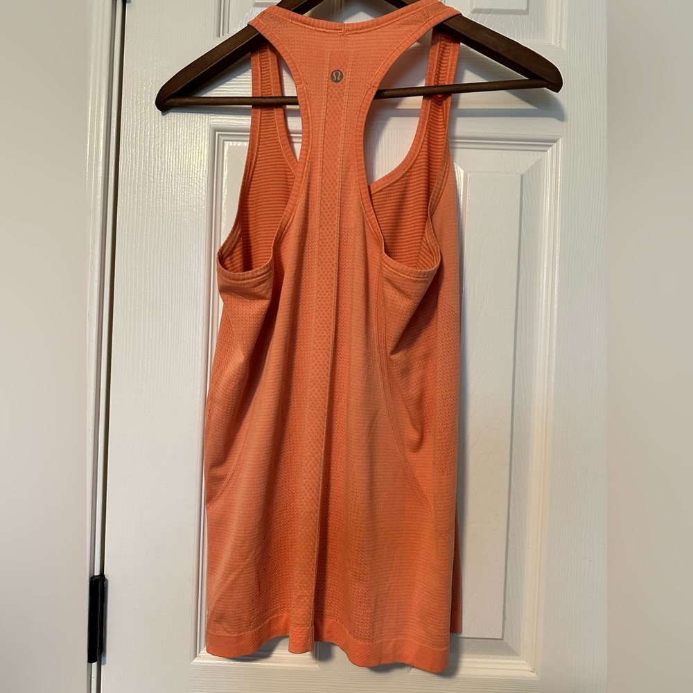 Lululemon Run: Swiftly Tech Racerback Tank Size 8 - Picture 3 of 8
